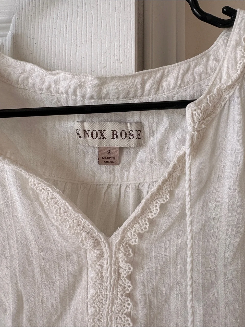 Knox Rose White Cotton Embroidered Peasant Blouse with Tassels - Picture 2 of 4